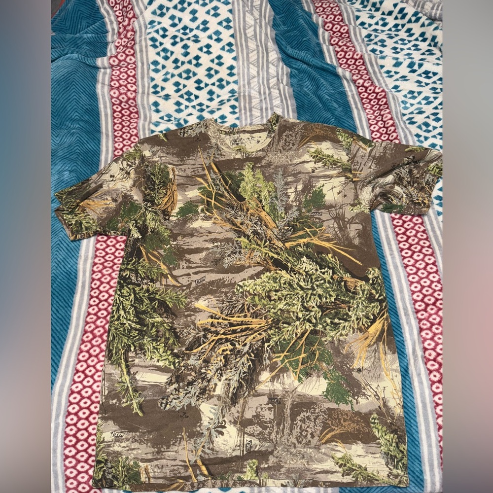 Vintage camo Milcreek Outfitters tee